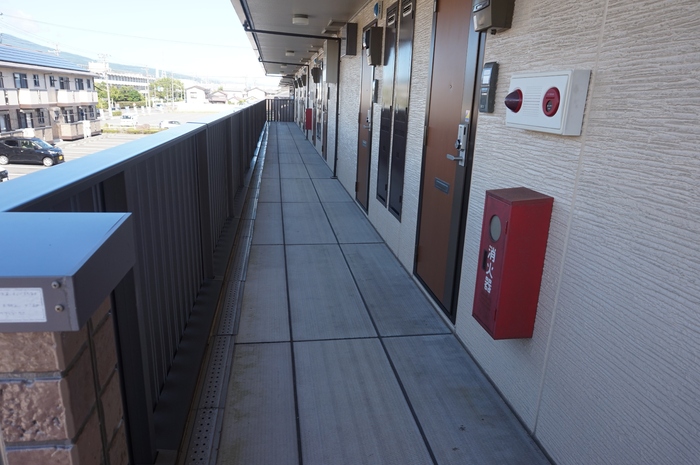 18/21 エントランス