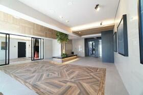 13/13 エントランス