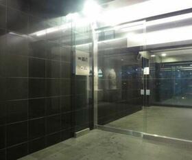 2/2 エントランス