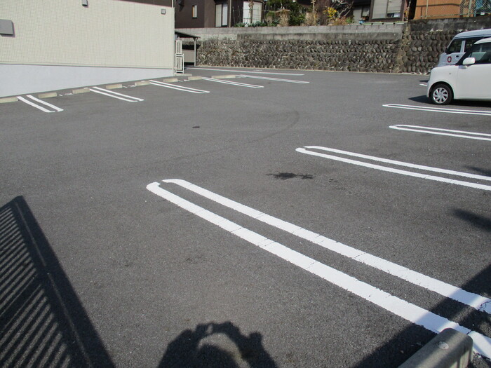 16/21 駐車場