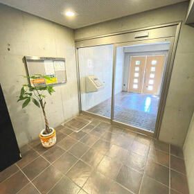 14/23 エントランス