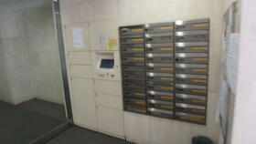 16/16 エントランス