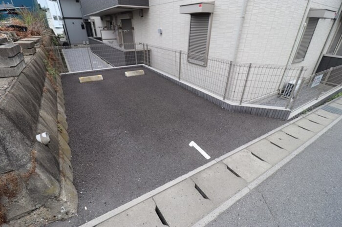 3/4 駐車場