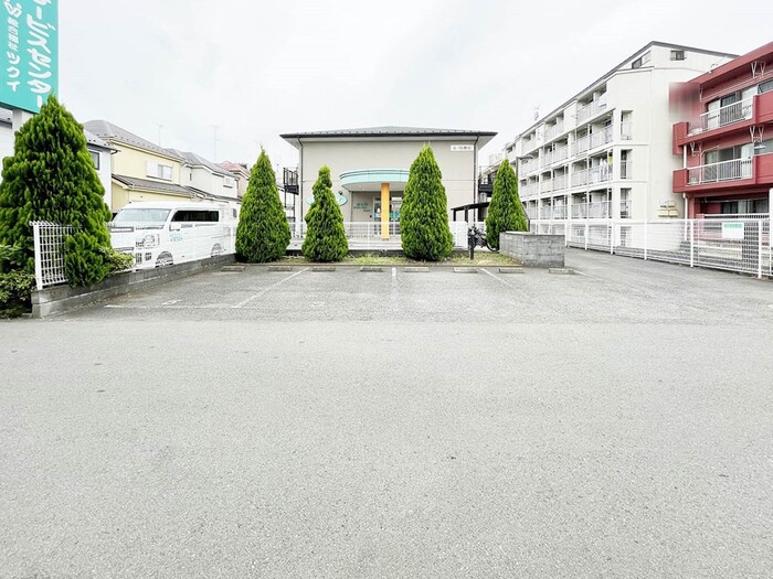17/19 駐車場