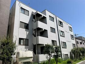 16/21 エントランス