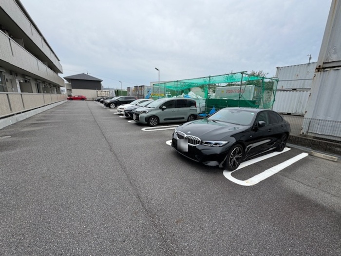 3/4 駐車場