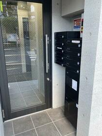 13/13 エントランス