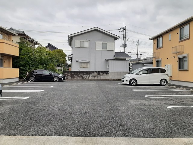 14/20 駐車場