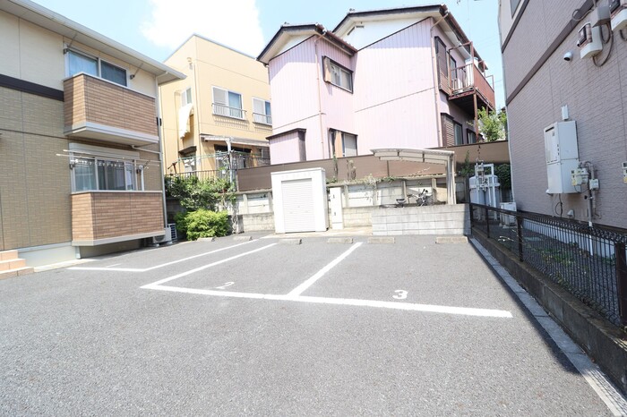 2/2 駐車場