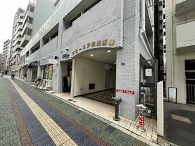 2/2 エントランス