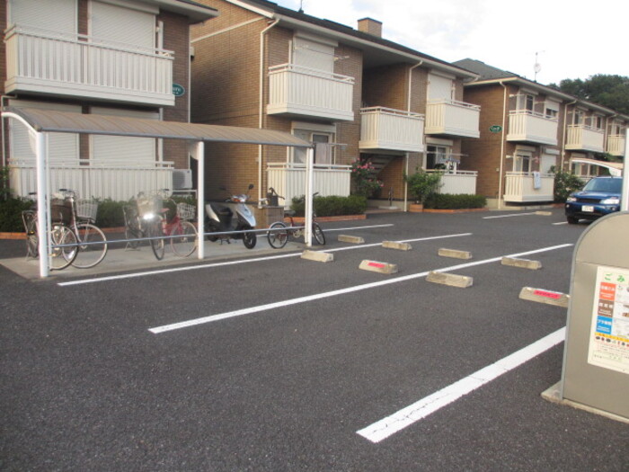 20/27 駐車場