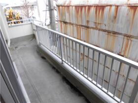 13/18 バルコニー