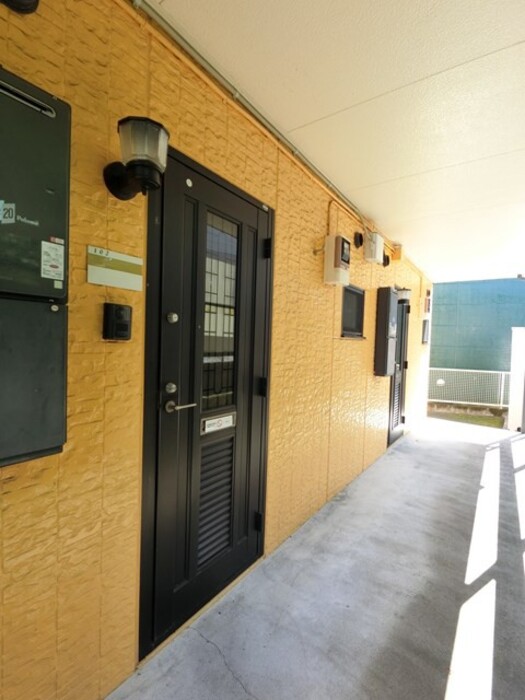 17/26 エントランス