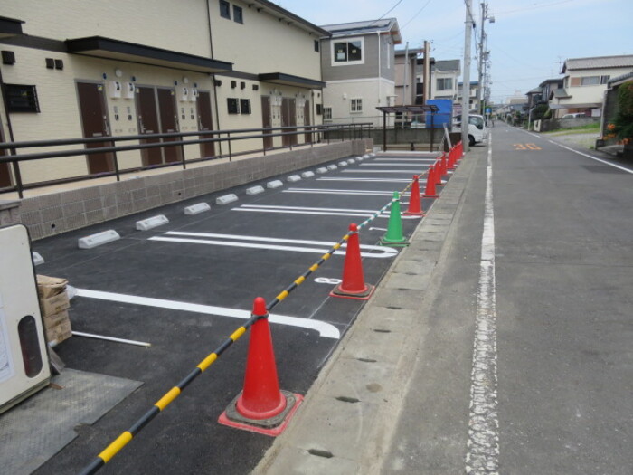 19/23 駐車場