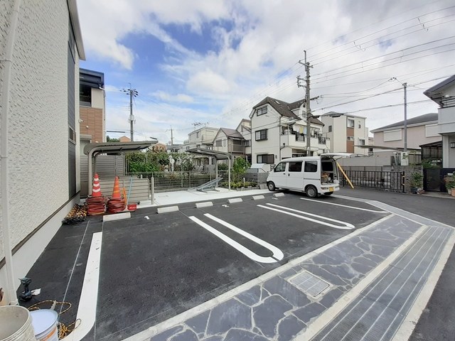 14/20 駐車場