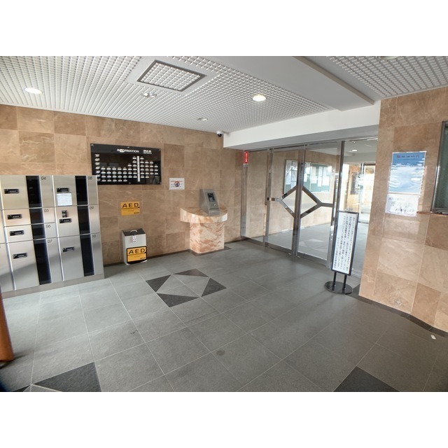 4/5 エントランス