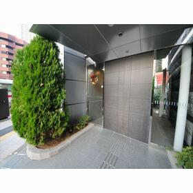 14/23 エントランス