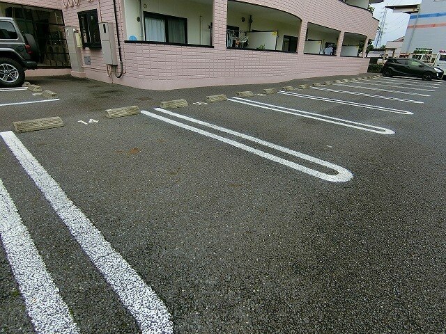 14/20 駐車場