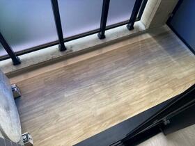 13/17 バルコニー