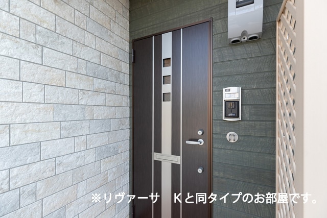 14/22 エントランス