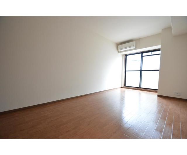 13/30 リビング/ダイニング