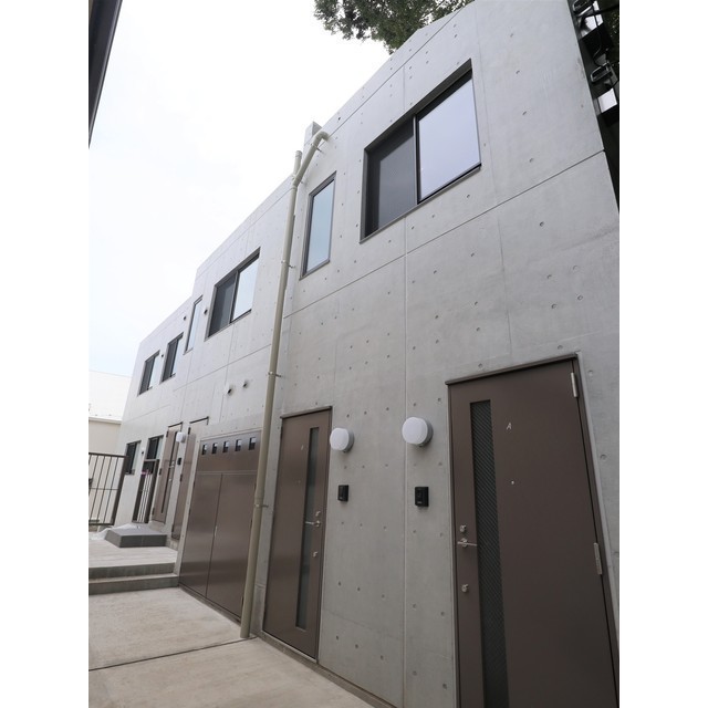 16/22 エントランス