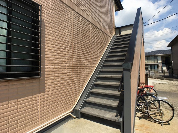 13/17 エントランス