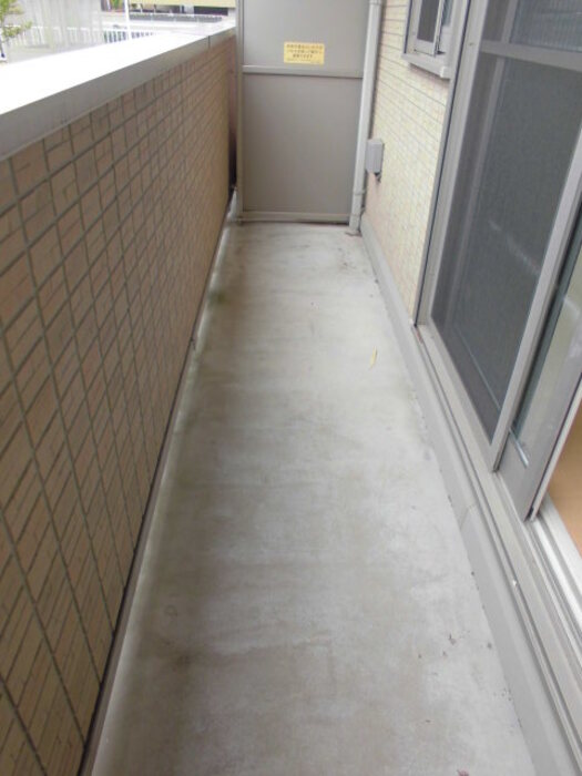 18/20 バルコニー