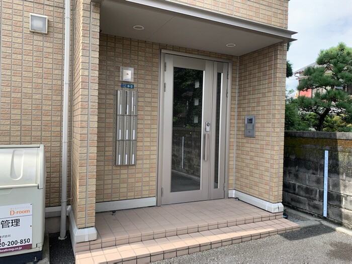 2/6 エントランス