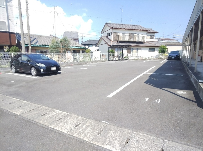 18/26 駐車場