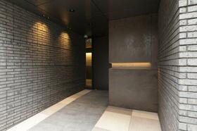 13/13 エントランス