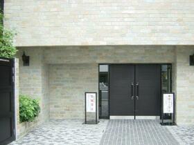 14/14 エントランス