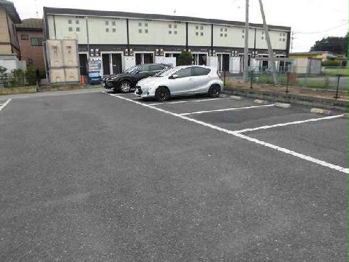 14/21 駐車場