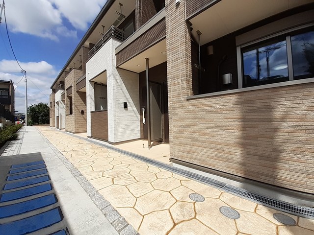 14/20 エントランス