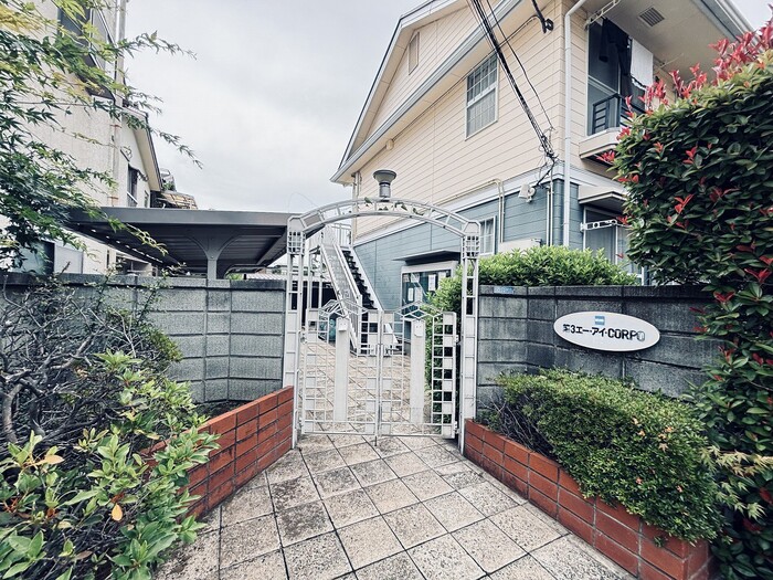 19/20 エントランス