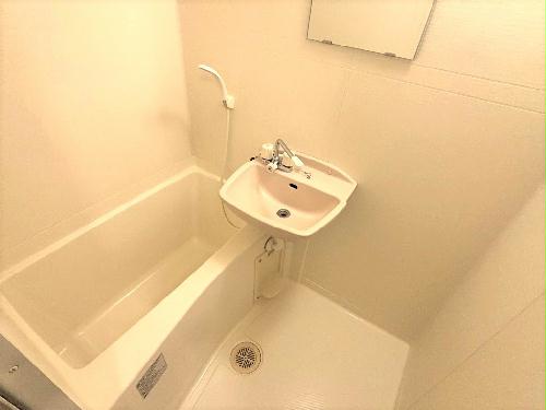 13/14 エントランス