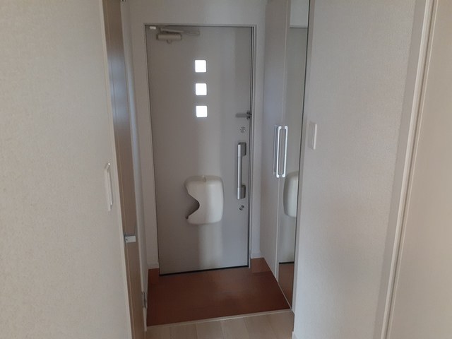 6/20 玄関