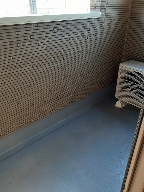 18/28 バルコニー