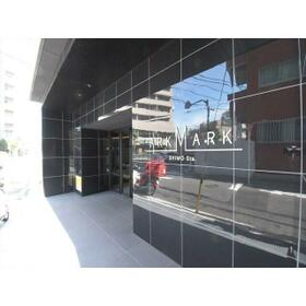 16/16 エントランス