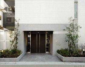 15/18 エントランス