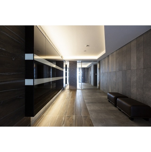 17/27 エントランス
