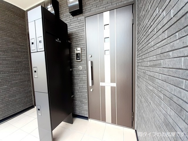 14/20 エントランス