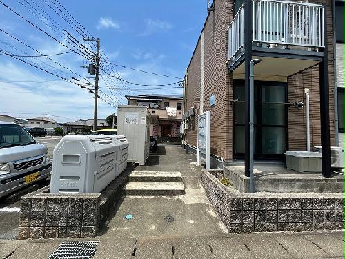 14/14 エントランス