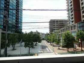 13/16 バルコニー