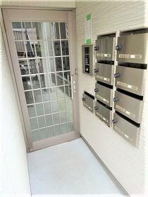 14/14 エントランス