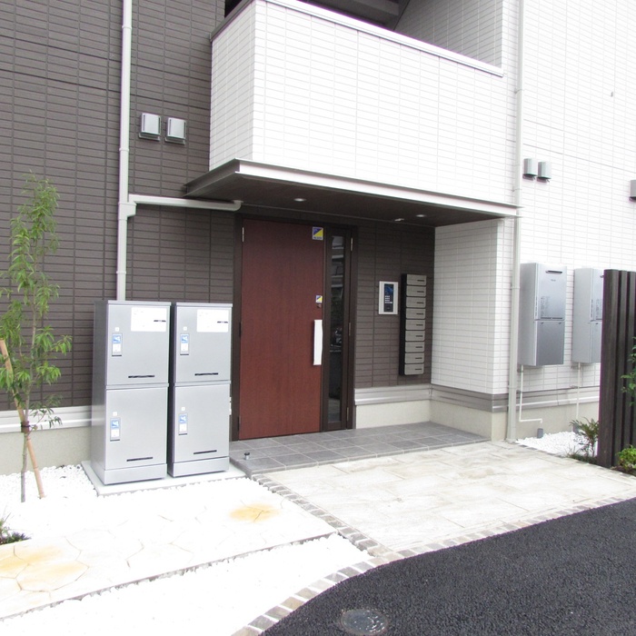 15/16 エントランス