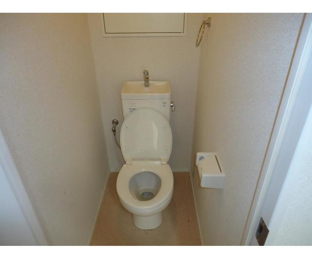 26/29 トイレ