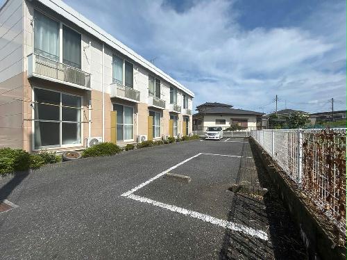 14/14 駐車場