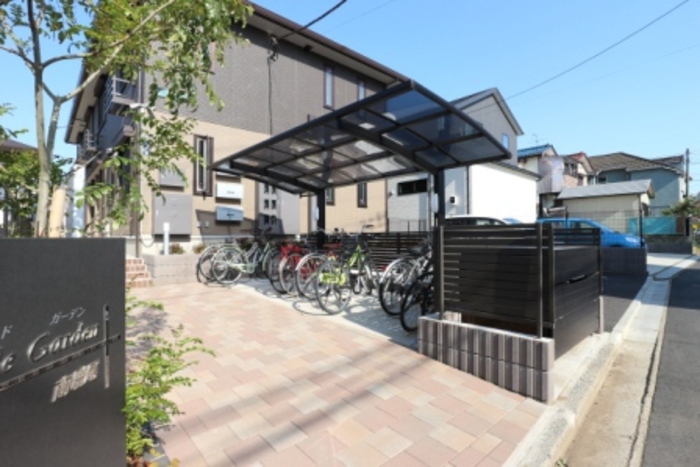 16/16 エントランス