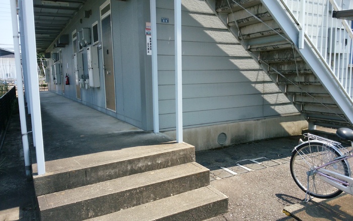 18/20 エントランス